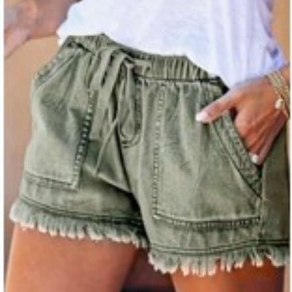Military Green Distressed Shorts - Picture 3 of 3